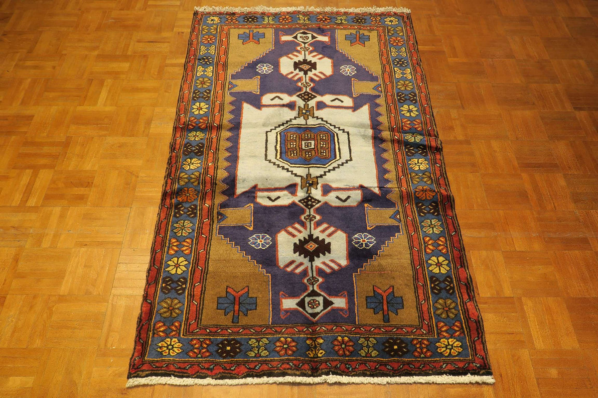 3' 3" x 5' 2" Persian Zanjan Rug image 3