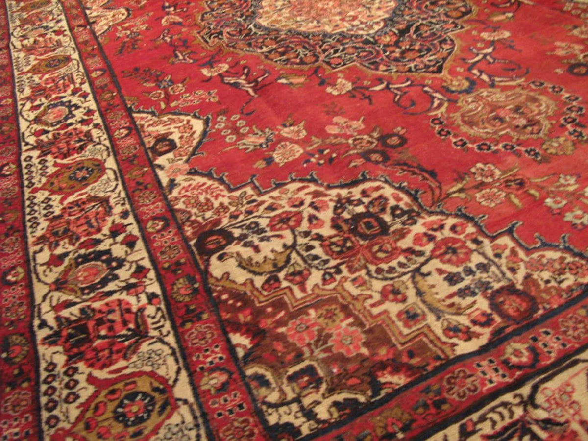 7' 8" x 11' 2" Persian Tabriz Rug image 5