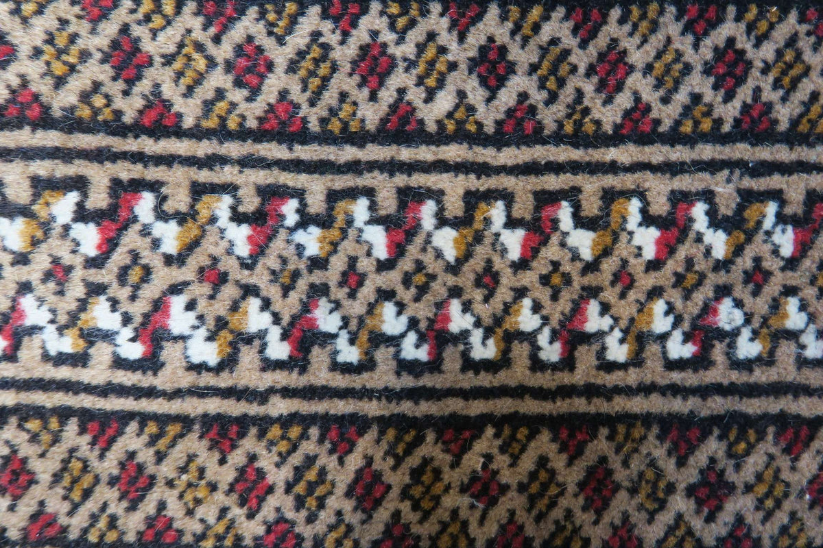 2' 1" x 4' 3" Persian Turkeman Rug image 2