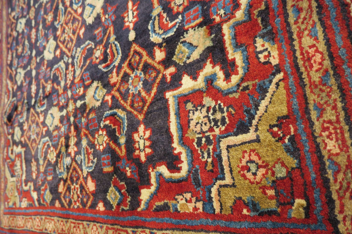 4'3'' x 7'2'' Persian Hamadan Rug image 3