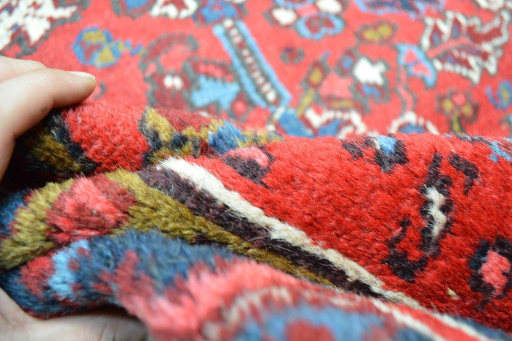 8' 0" x 10' 8" Persian Heriz Rug image 11