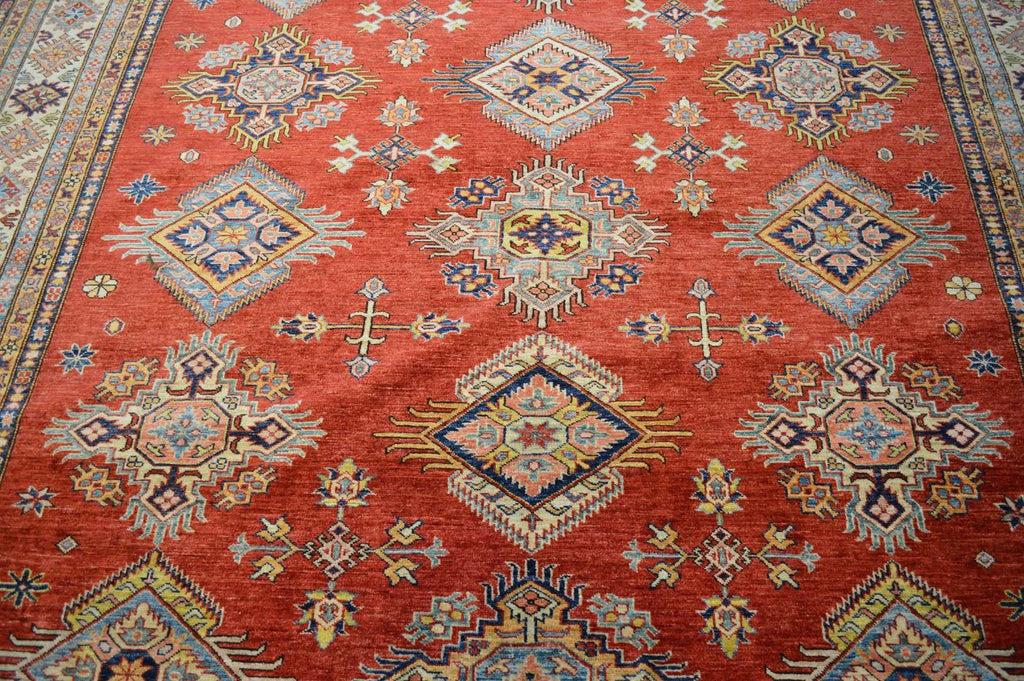 9' 0" x 12' 3" Pakistan Kazak Rug image 9
