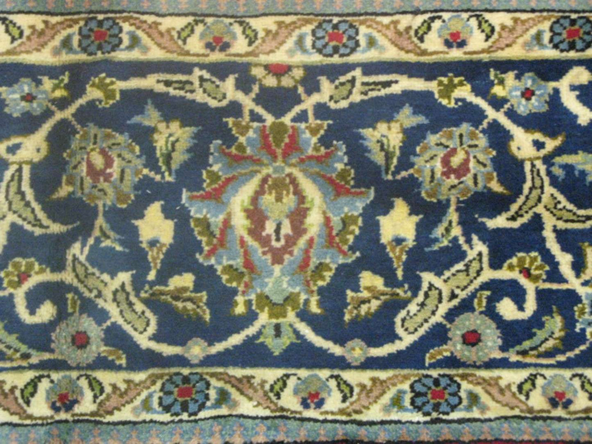 10' 4" x 16' 9" Persian Isfahan Rug image 8