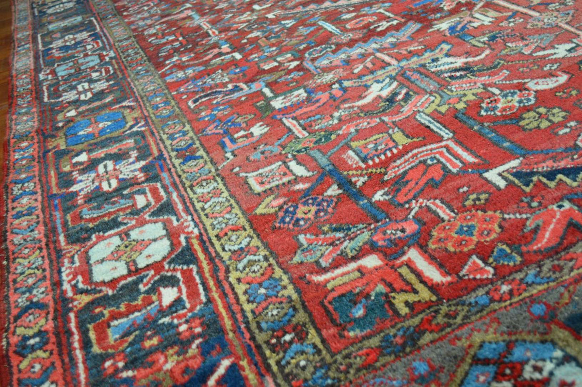 7' 8" x 10' 5" Persian Heriz Rug image 2