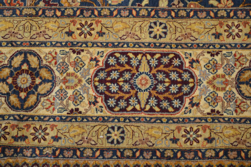7' 9" x 10' 2" India Sultanabad Rug image 10