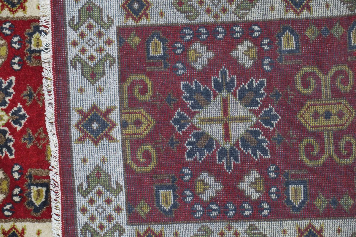 2' 6" x 9' 7" India Kazak Runner image 1