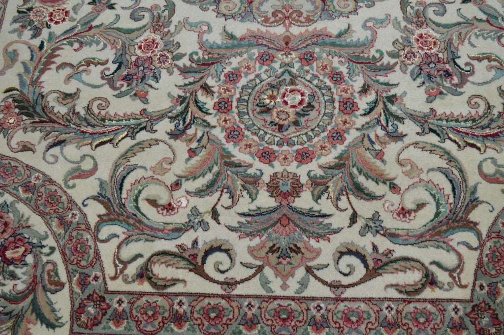8' 1" x 10' 9" India Tabriz Rug image 9