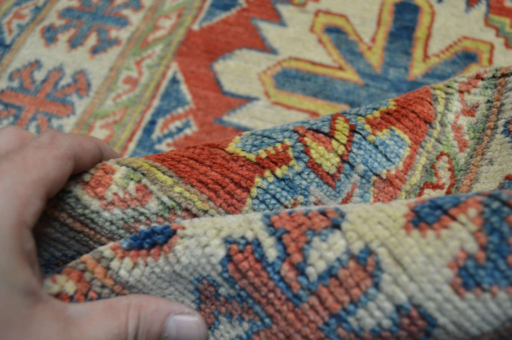 2' 7" x 4' 4" Pakistan Kazak Rug image 11
