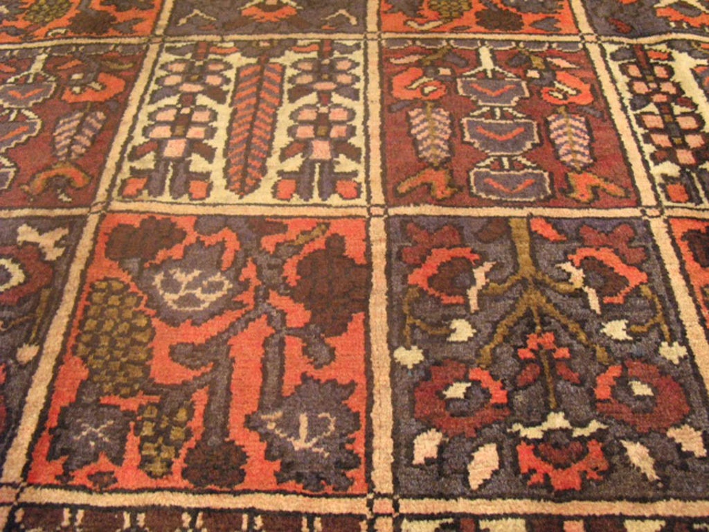 5' 4" x 9' 1" Persian Bakhtiari Rug image 2