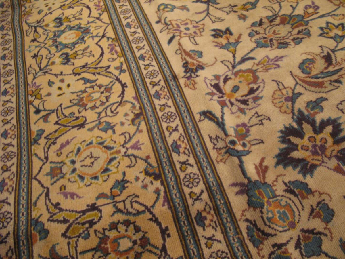 7' 0" x 10' 1" Persian Kashan Rug image 5