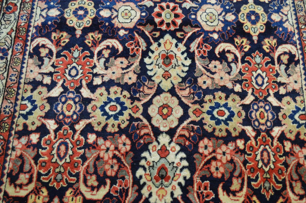 4' 8" x 10' 0" Persian Sarouk Rug image 9