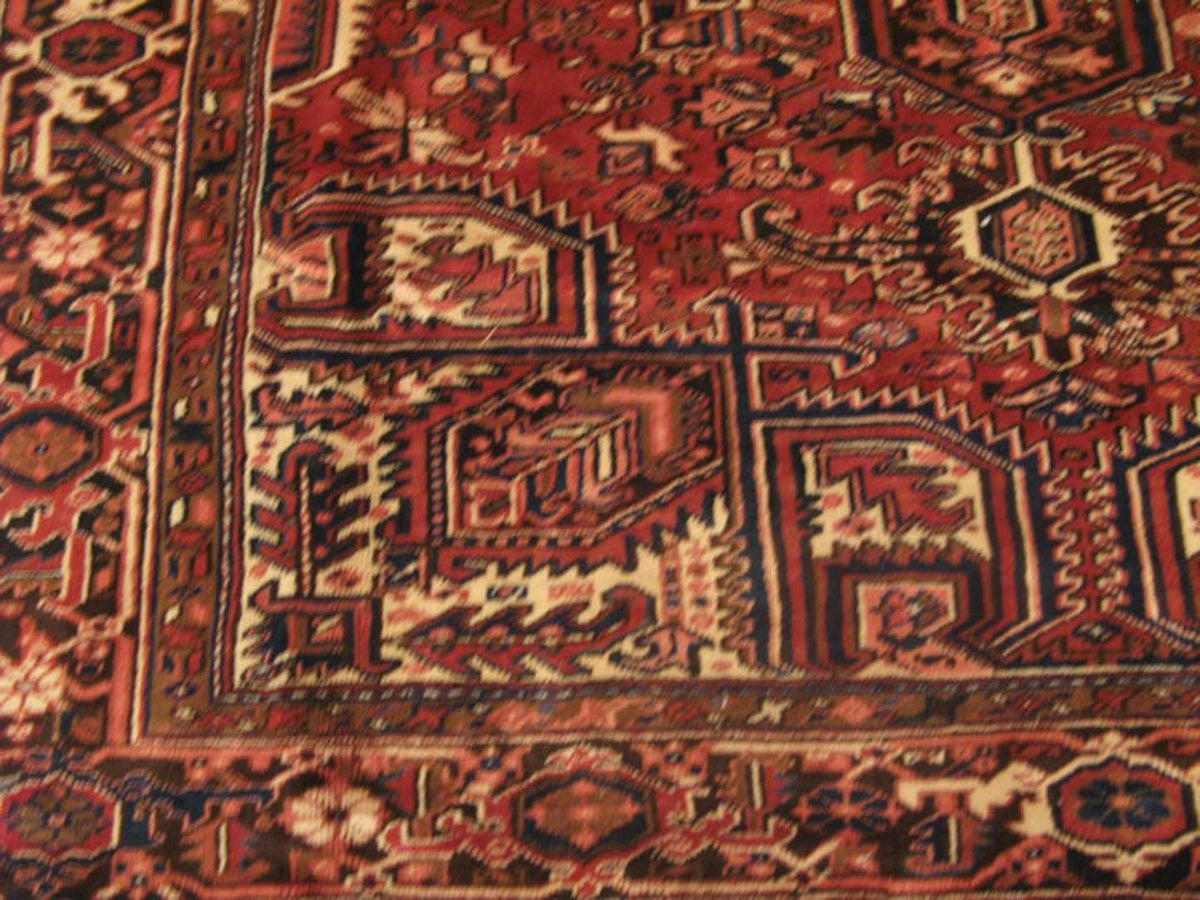 7' 1" x 9' 8" Persian Heriz Rug image 2