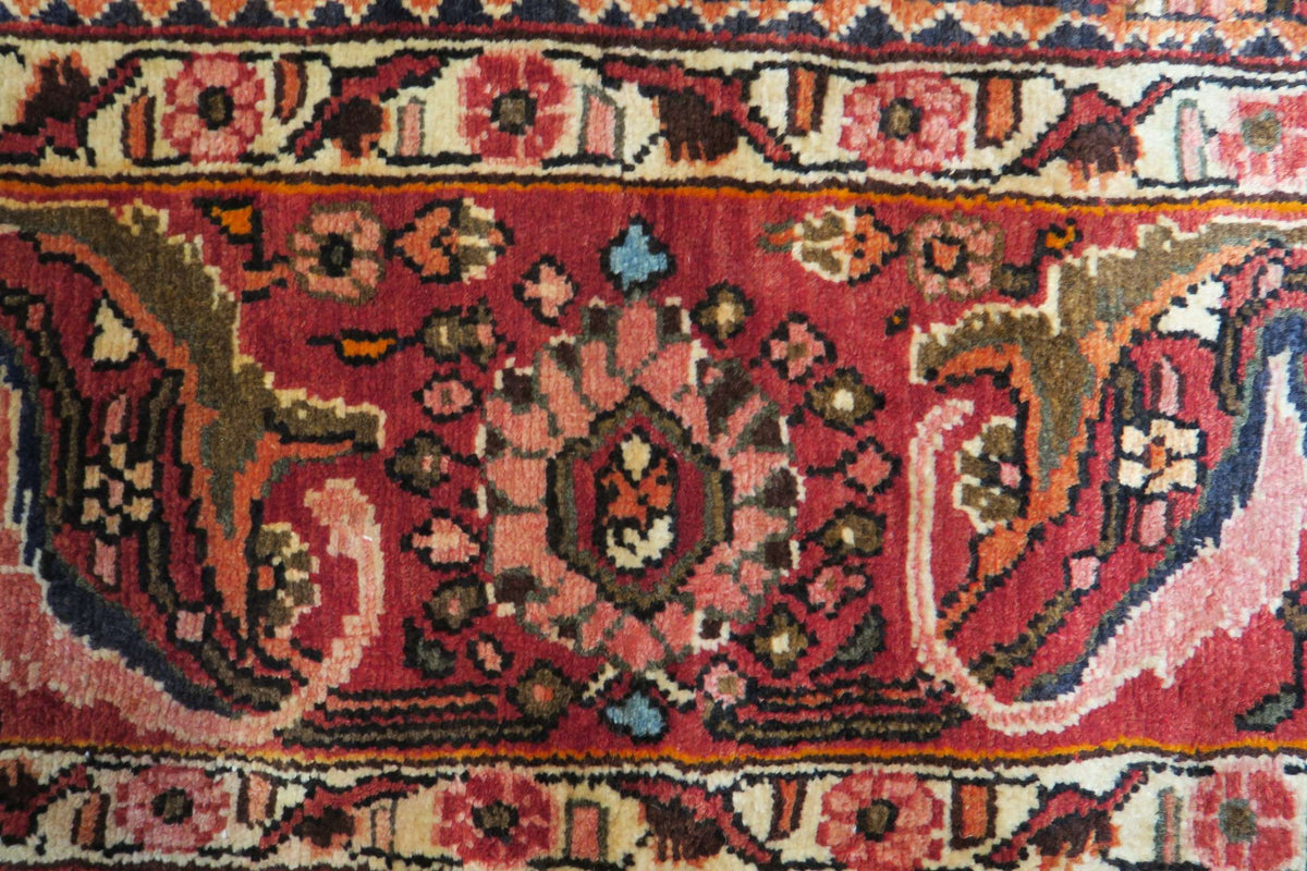 7' 4" x 10' 10" Persian Hamadan Rug image 2