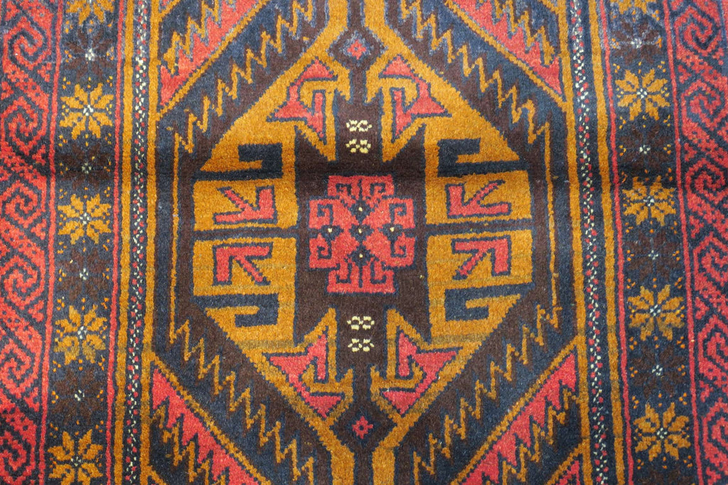 2' 1" x 4' 1" Persian Baluch Rug image 7