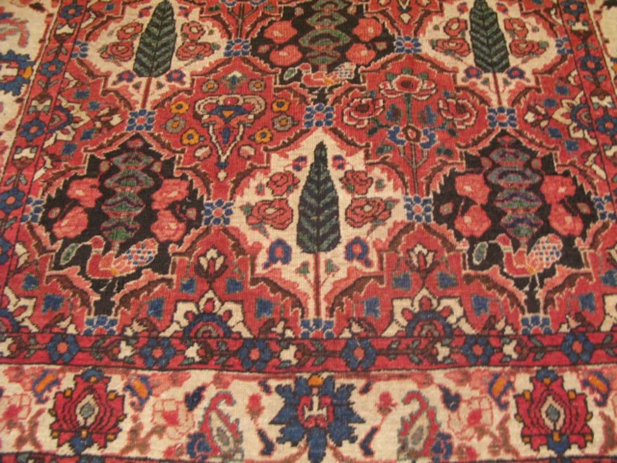 4' 1" x 6' 5" Persian Bakhtiari Rug image 9