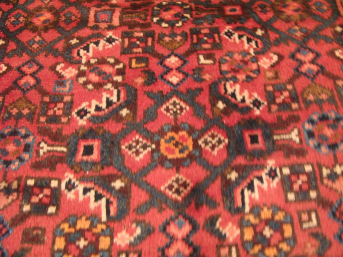 5' 0" x 9' 1" Persian Hosseinabad Rug image 10