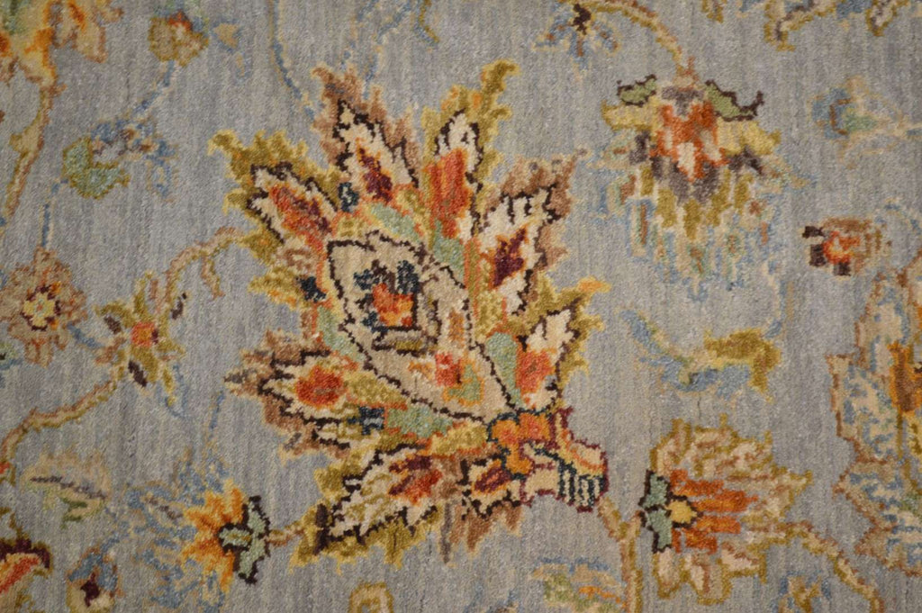 8' 0" x 8' 1" India Sultanabad Square Rug image 7