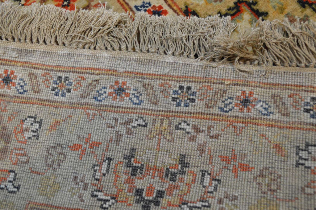 8' 9" x 11' 8" India Agra Rug image 12