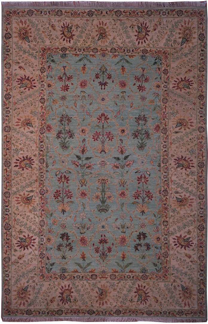 5' 9" x 9' 0" India Sultanabad Rug image 0