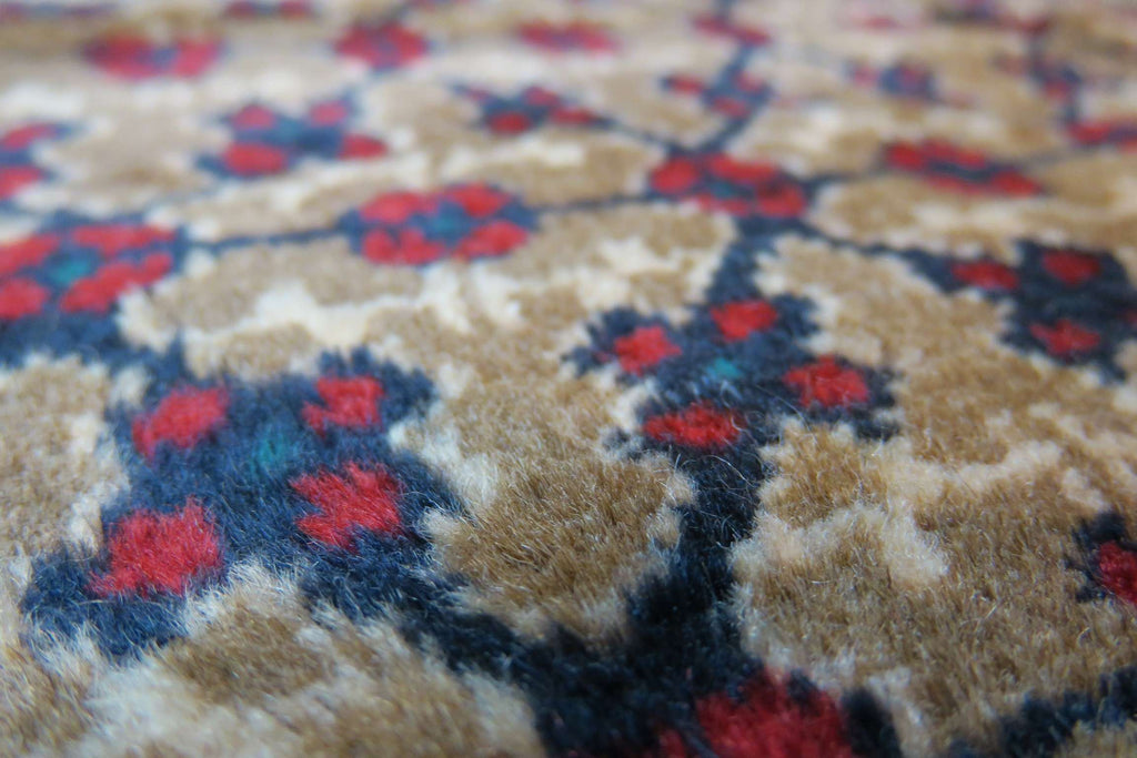 2' 8" x 12' 3" Persian Kolyaei Rug image 10