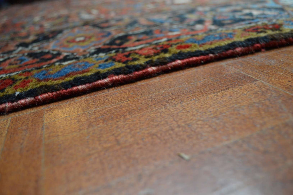 8' 4" x 11' 8" Persian Heriz Rug image 10