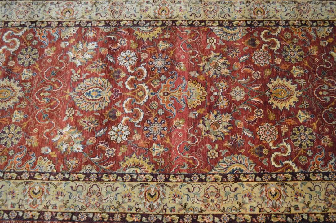 3' 6" x 12' 0" India Agra Runner image 12