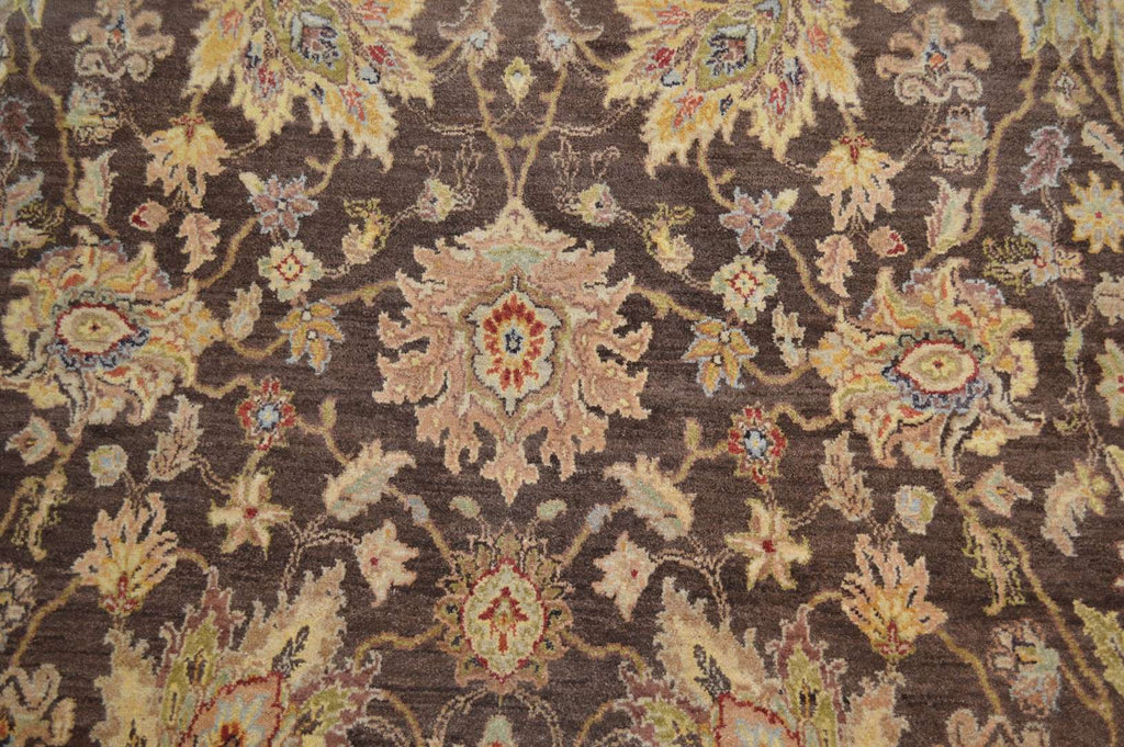 7' 6" x 8' 4" India Sultanabad Square Rug image 4