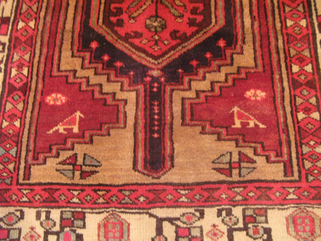 3' 7" x 6' 2" Persian Sarab Rug image 4