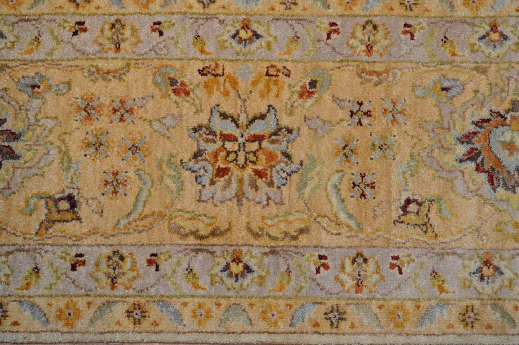 9' 0" x 11' 9" India Sultanabad Rug image 5