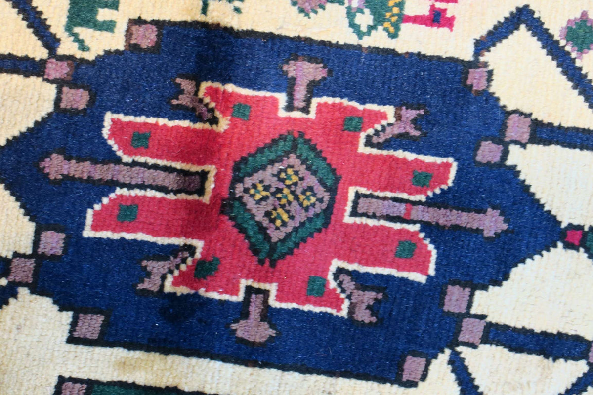 3' 9" x 5' 7" Vintage Sirjan Rug image 7