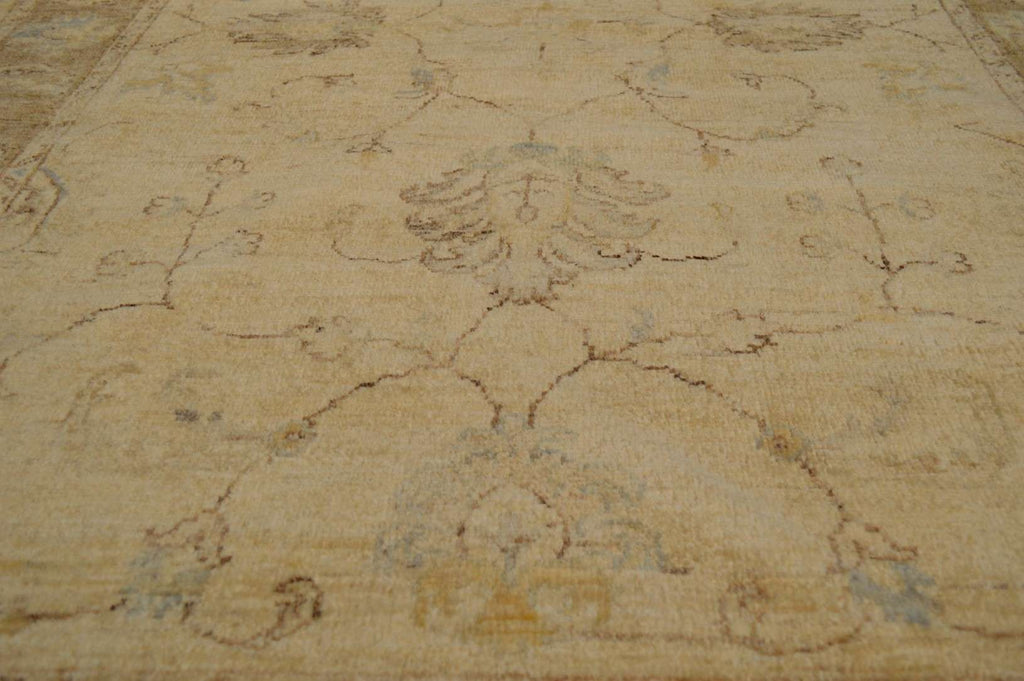 4' 0" x 6' 0" Pakistan Peshawar Rug image 3
