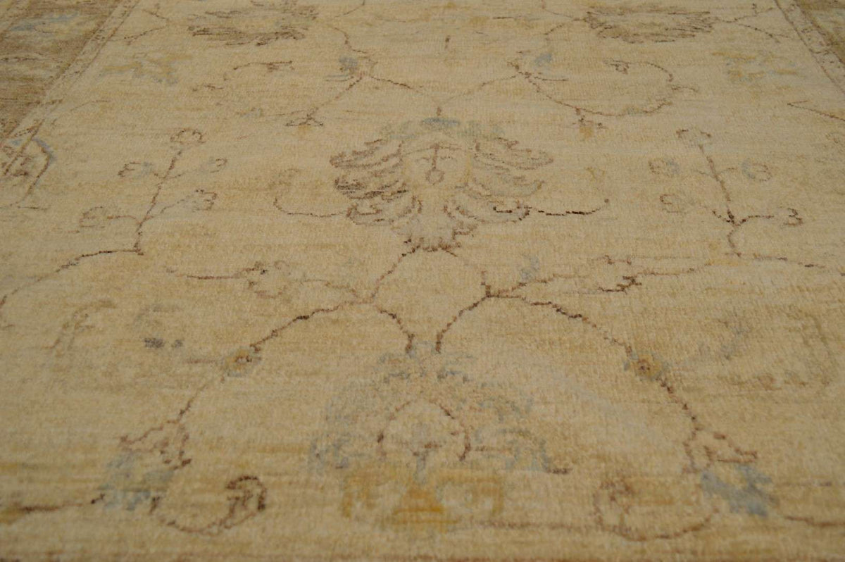 4' 0" x 6' 0" Pakistan Peshawar Rug image 3