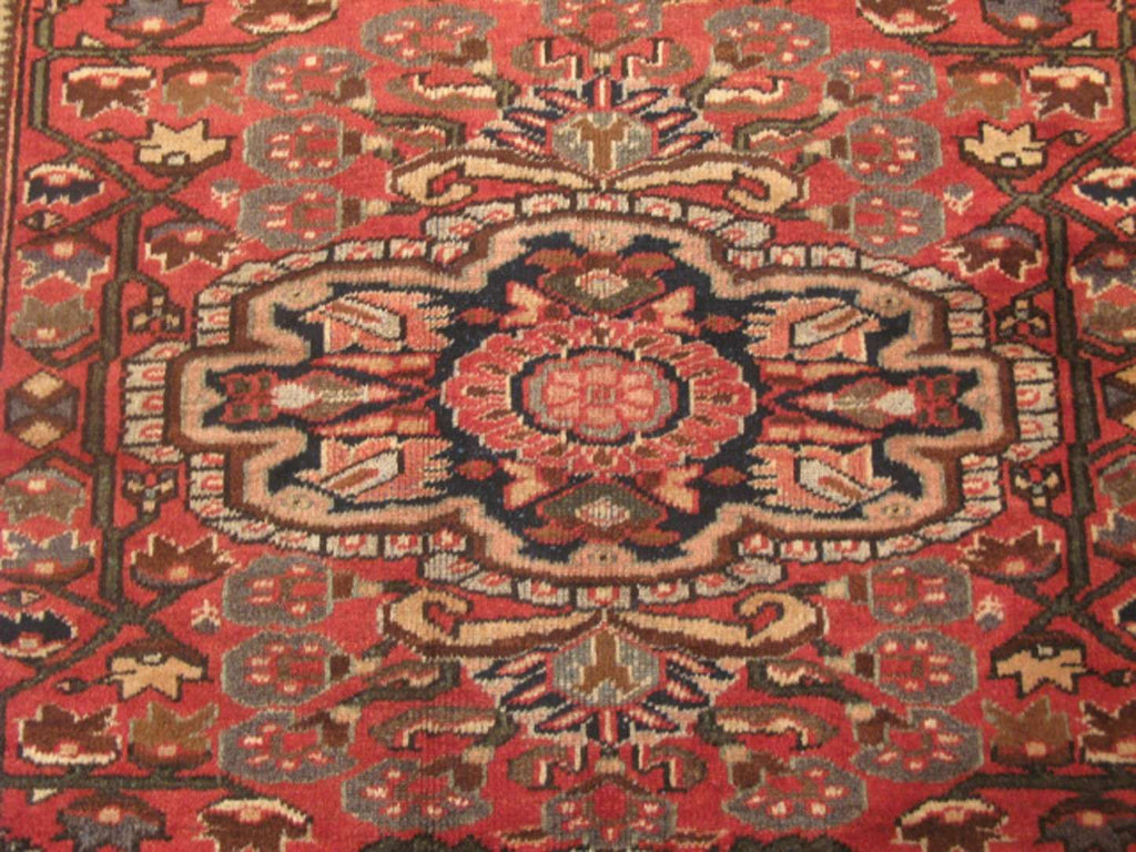 4' 4" x 6' 5" Persian Lilihan Rug image 3