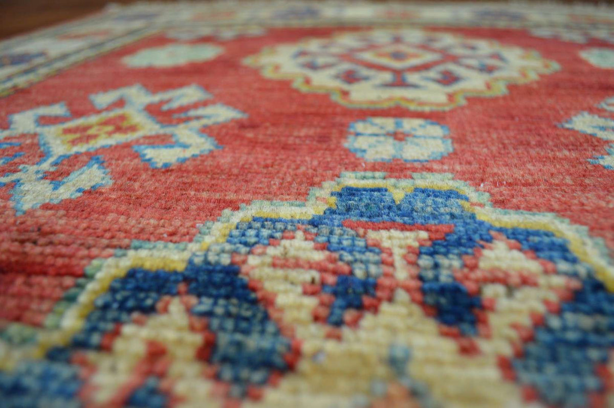 2' 7" x 4' 2" Pakistan Kazak Rug image 6