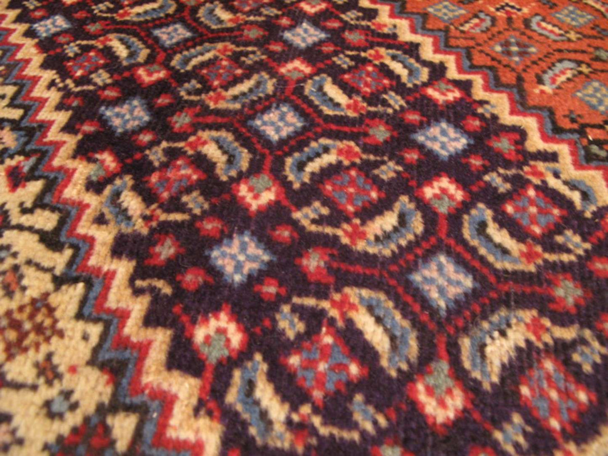 6' 4" x 9' 9" Persian Bijar Rug image 3