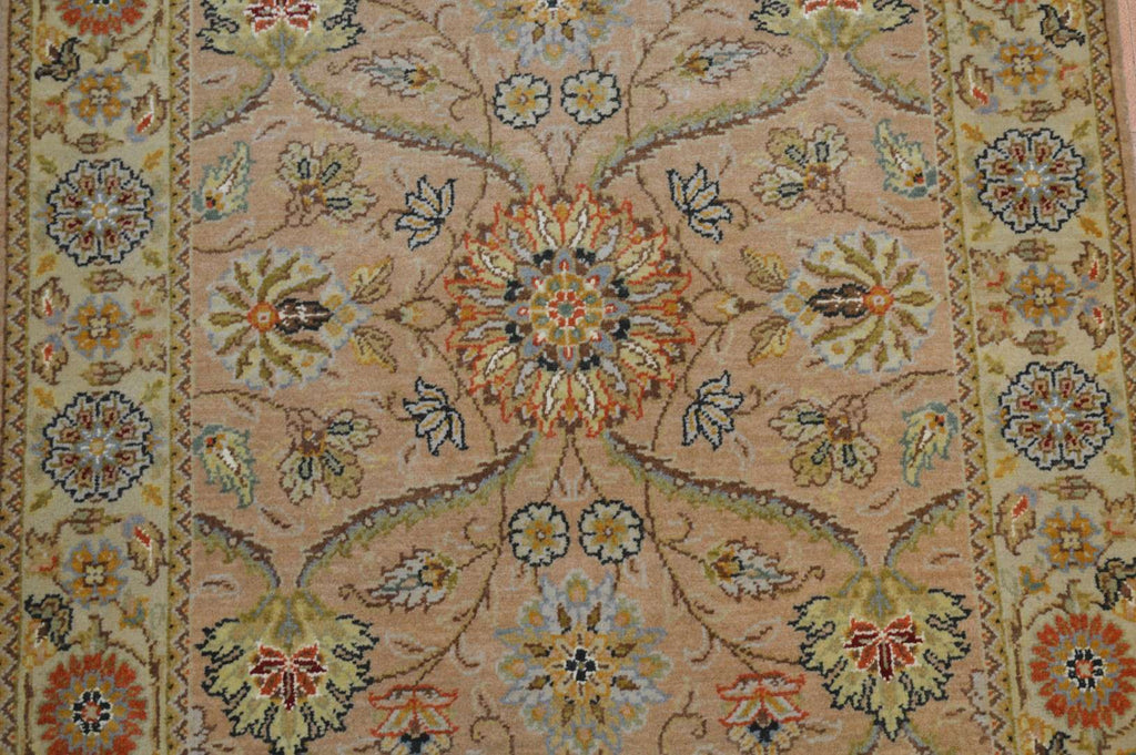 2' 4" x 4' 3" India Agra Rug image 8