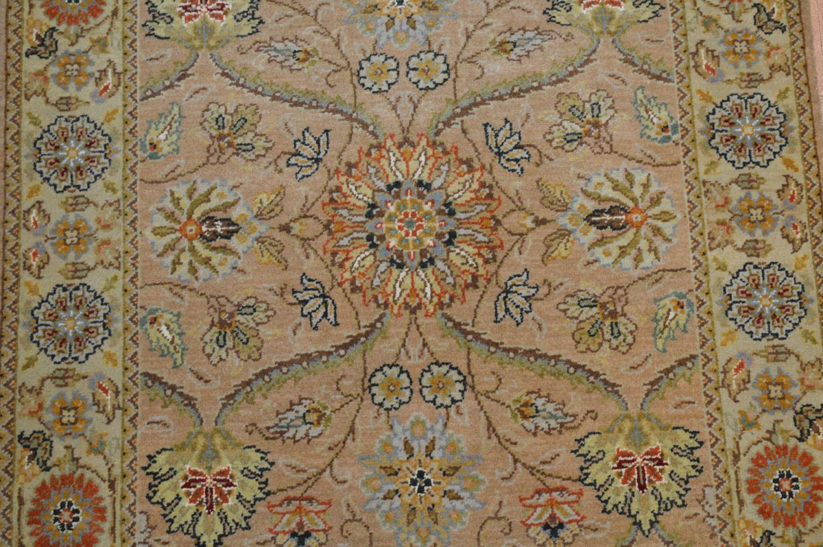 2' 4" x 4' 3" India Agra Rug image 8