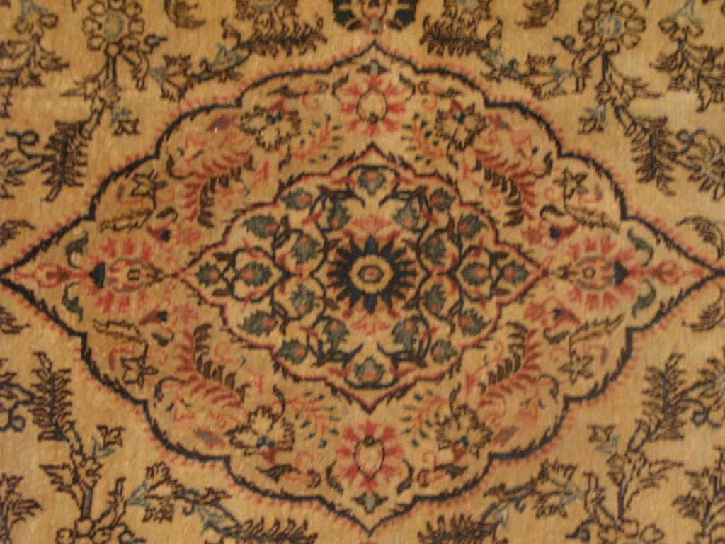 4' 4" x 7' 0" Persian Dabir Rug image 10