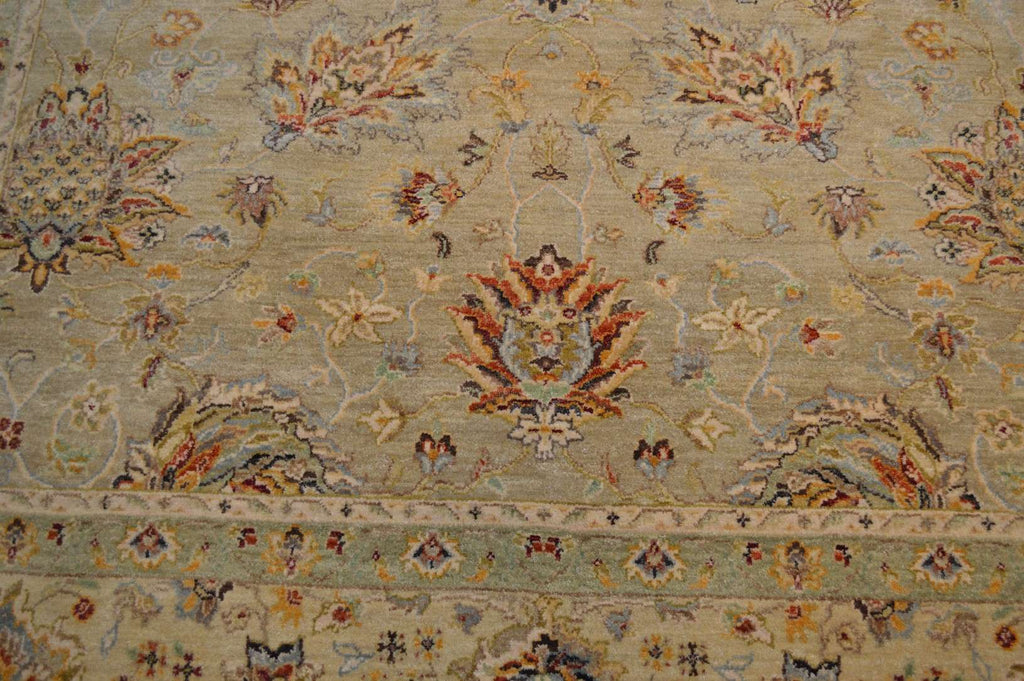 8' 0" x 9' 9" India Sultanabad Rug image 3