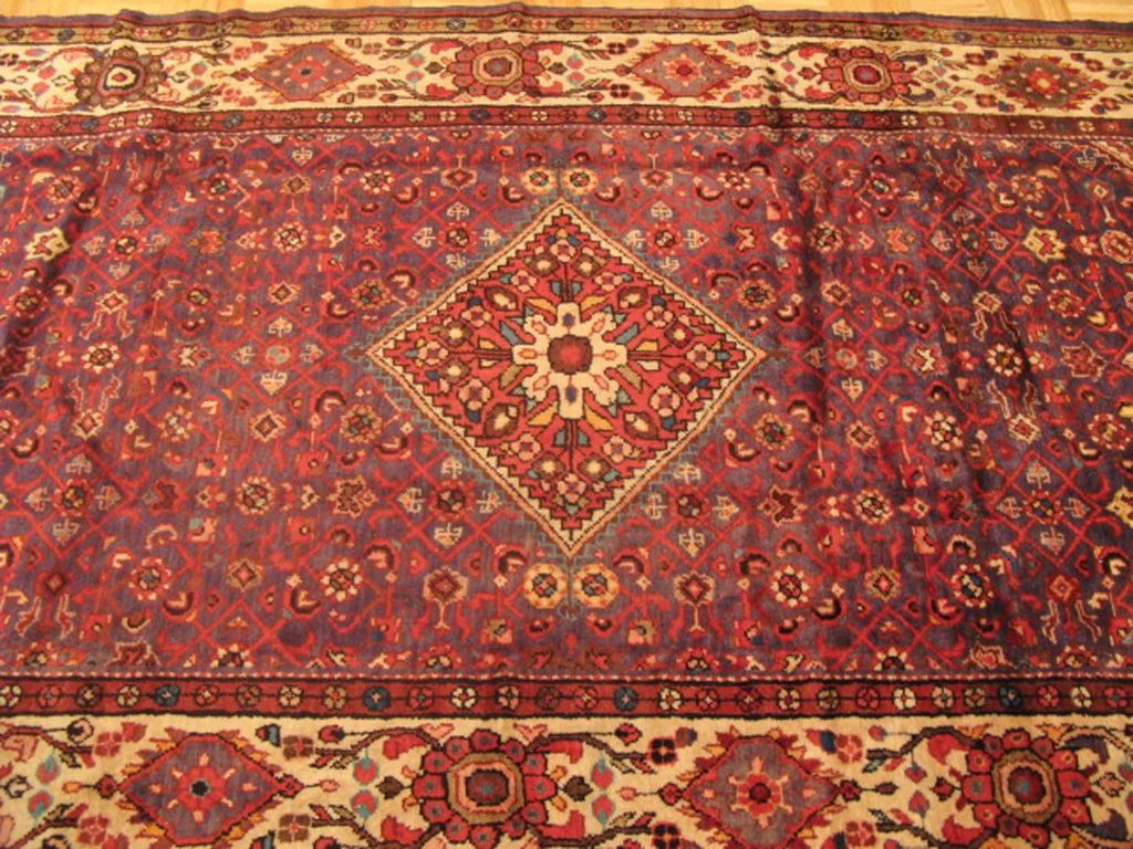 5' 2" x 10' 8" Vintage Hosseinabad Rug image 6