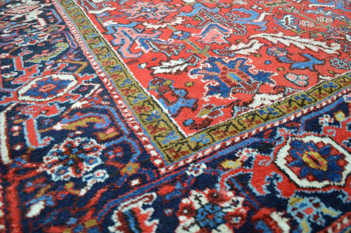 7' 8" x 10' 3" Persian Heriz Rug image 8