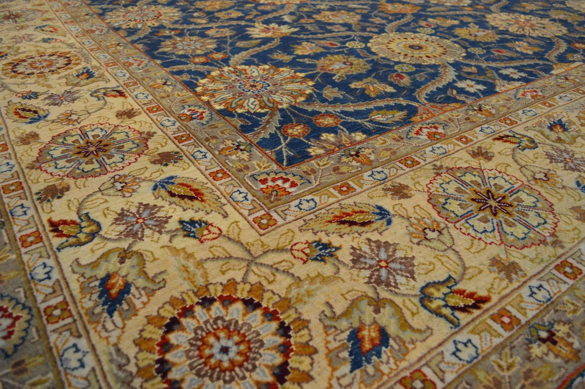 9' 1" x 12' 0" India Agra Rug image 11