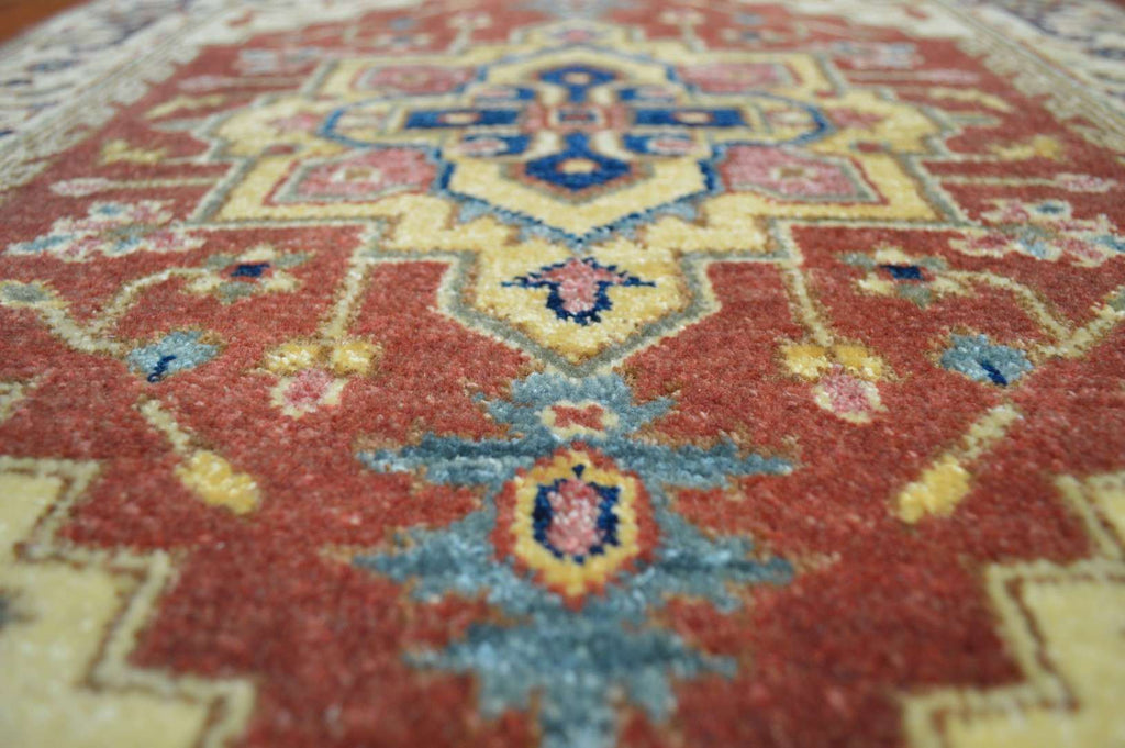 2' 0" x 3' 0" India Serapi Rug image 6