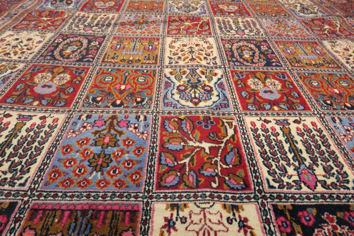 6' 9" x 10' 2" Persian Moud Rug image 6