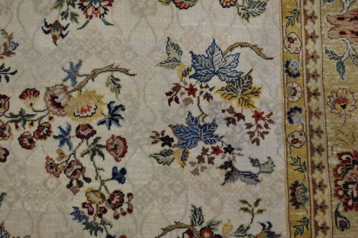 3' 9" x 4' 3" India Agra Rug image 2