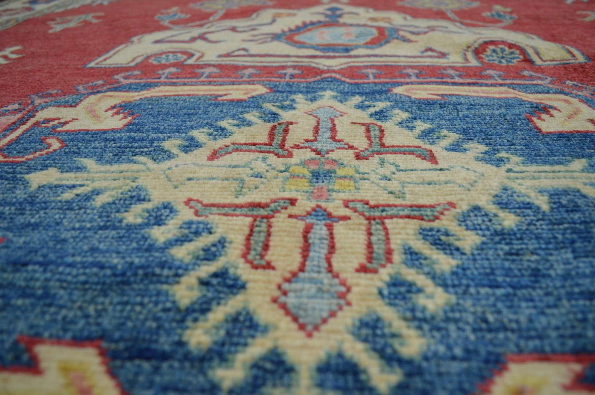 4' 9" x 6' 6" Caucasian Kazak Rug image 4