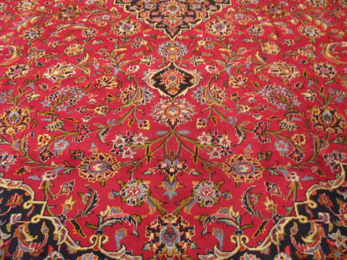 9' 8" x 13' 7" Persian Kashan Rug image 7