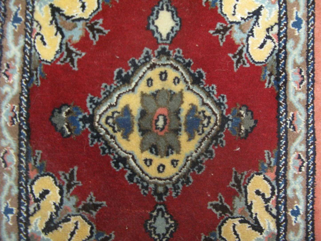 1' 6" x 6' 5" Persian Nain Runner image 6