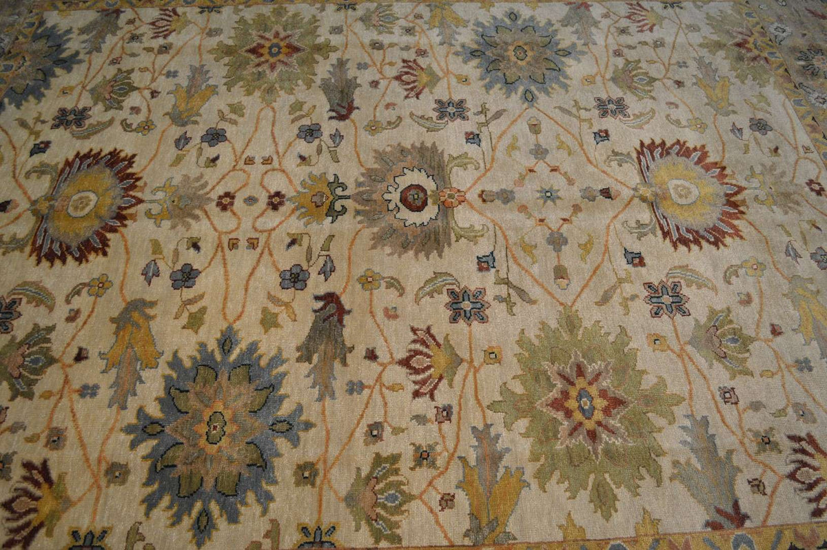 8' 0" x 9' 9" India Mahal Rug image 3