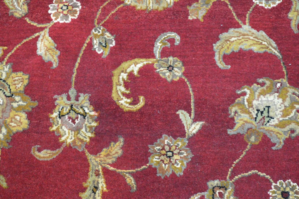 5' 9" x 9' 3" India Tabriz Rug image 3